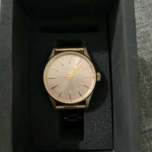 Rose gold Nixon watch